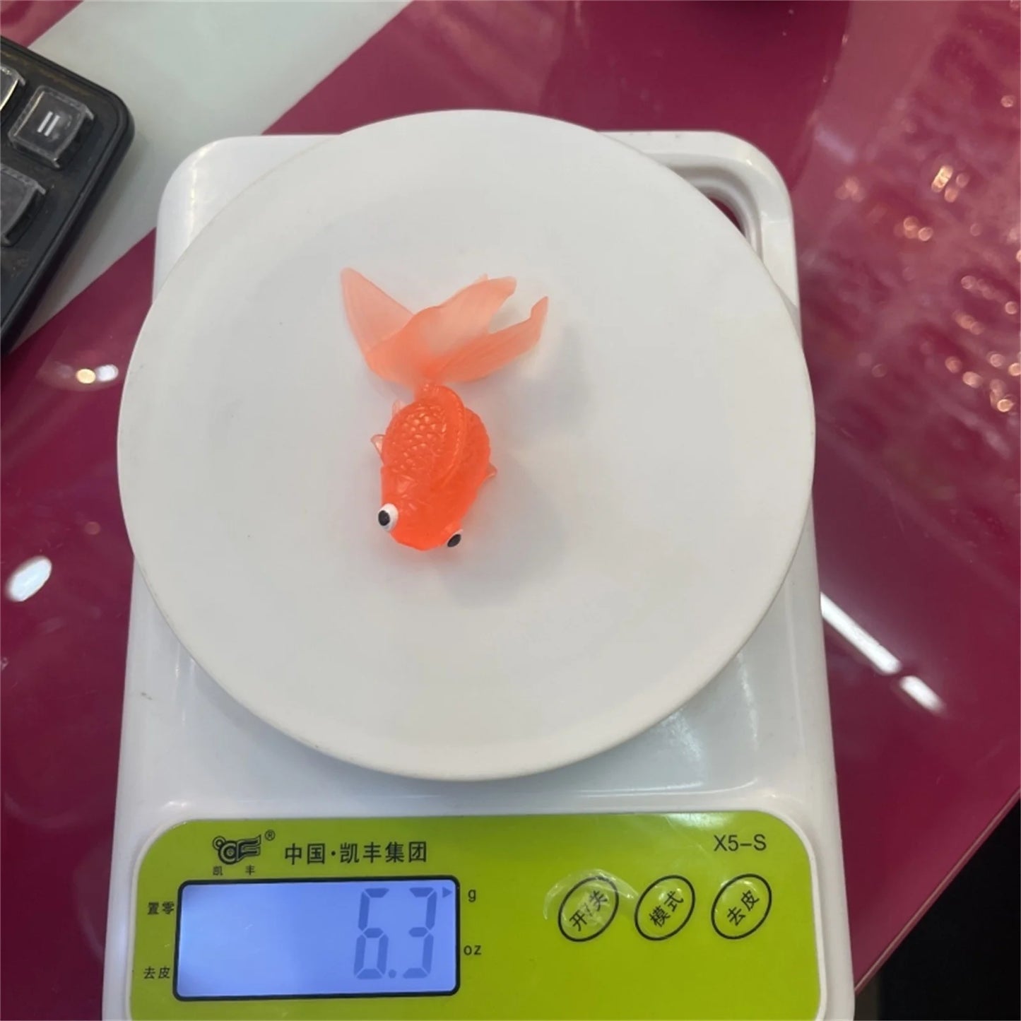 7PCS Floating Simulation Goldfish 6.3CM Translucent Soft TPR Floating Marine Animal Kids'S Fish Fishing Toy